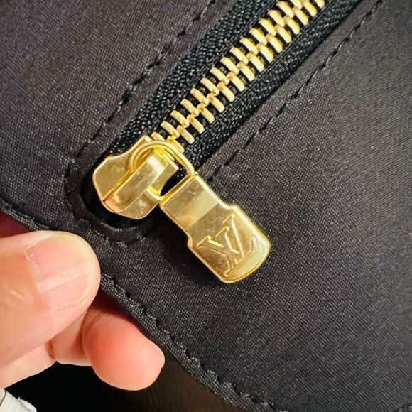 Brand New Louis Vuitton Mini Lin Messenger Baby Bag - Picture 9 of 16